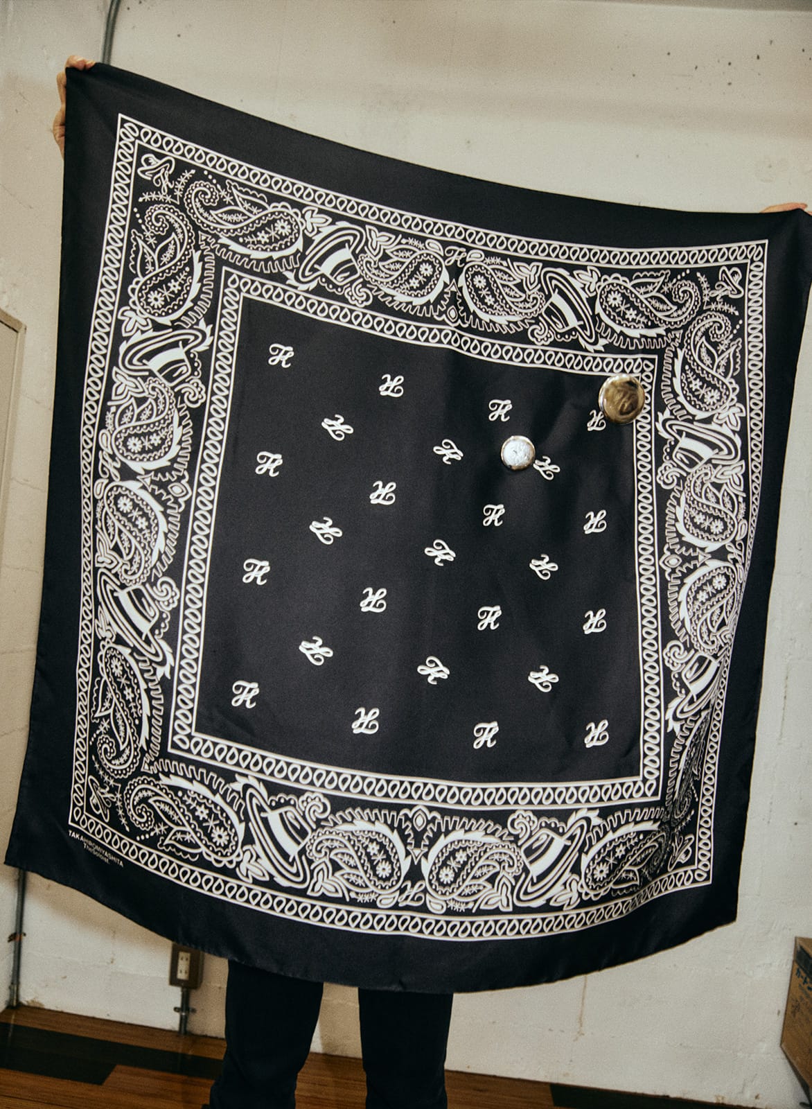 Silk scarf & Metal badge TAKAHIROMIYASHITA TheSoloist.